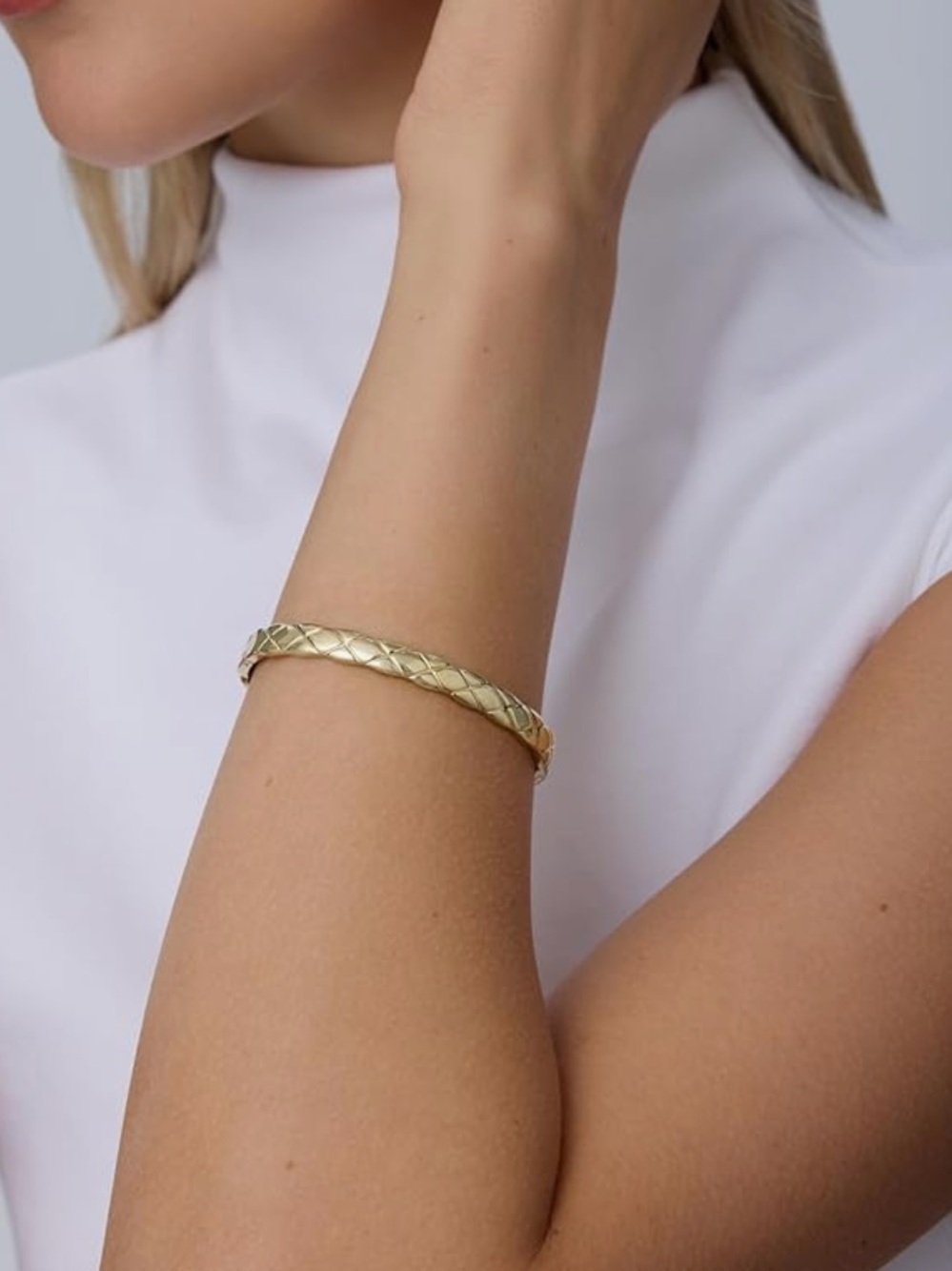 Pavoi gold bracelet